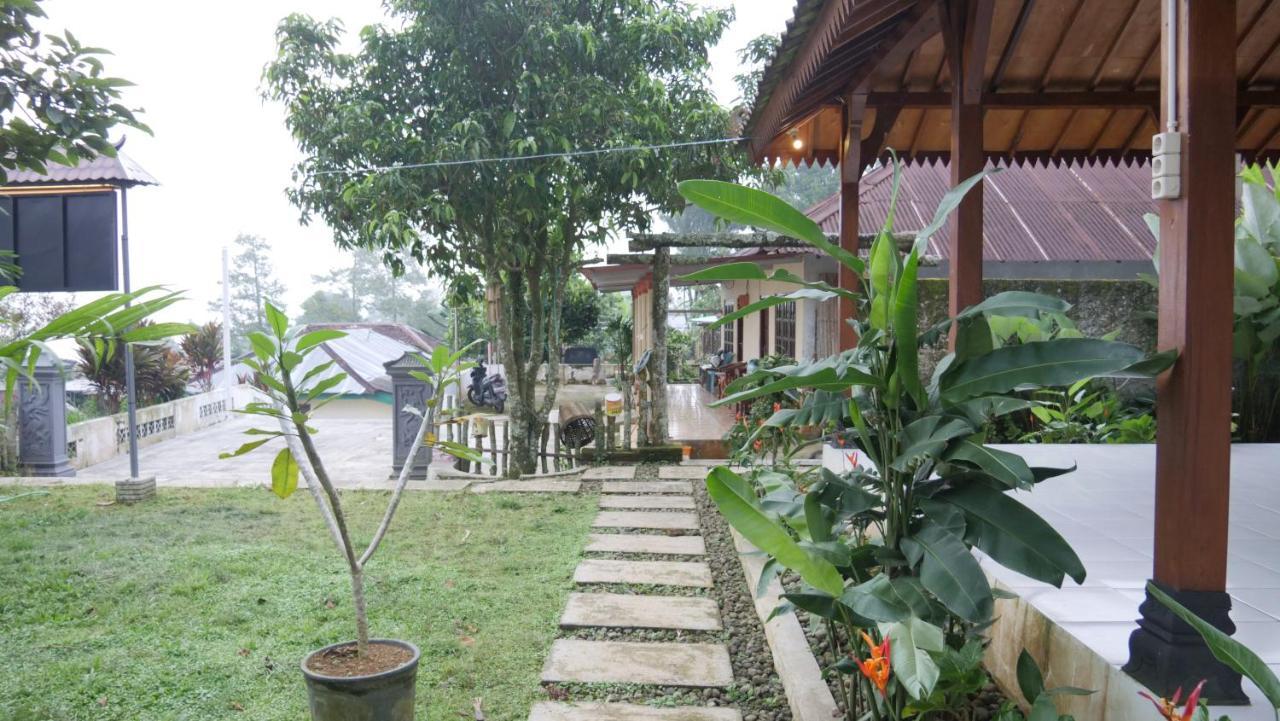 Sanggar Pantcha Indra Guest House Kemuning Luaran gambar