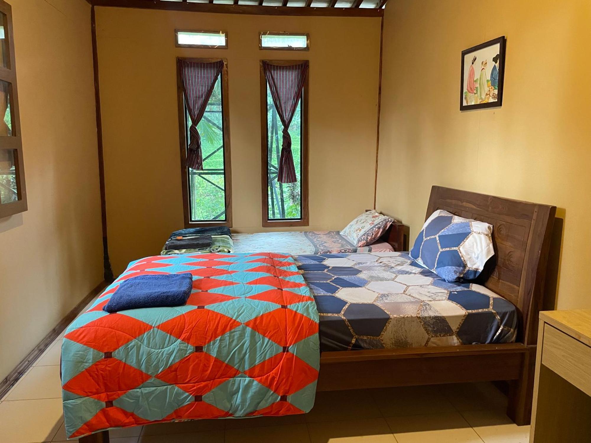 Sanggar Pantcha Indra Guest House Kemuning Luaran gambar